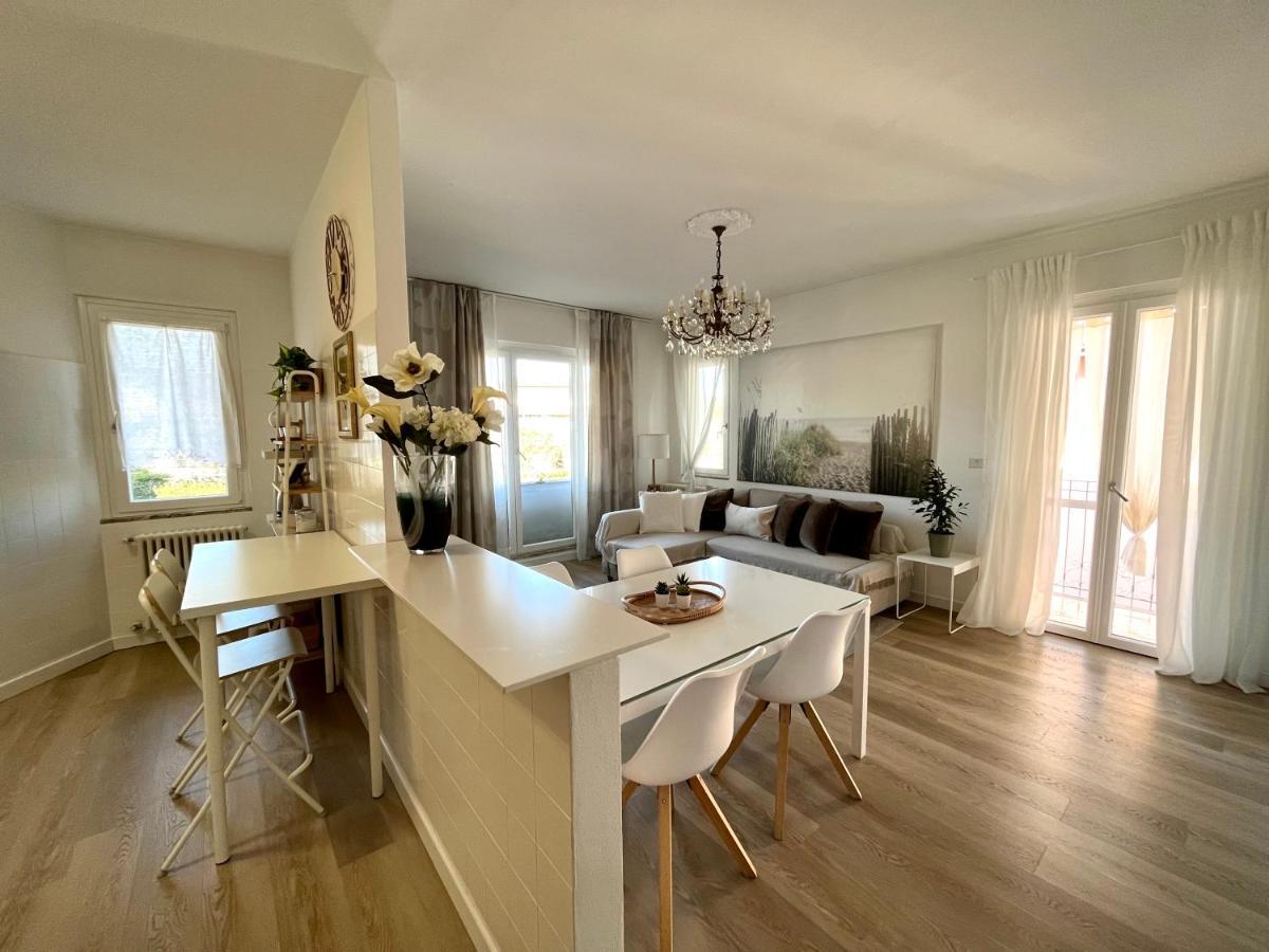 Family Apartment 2 Sirmione Eksteriør bilde